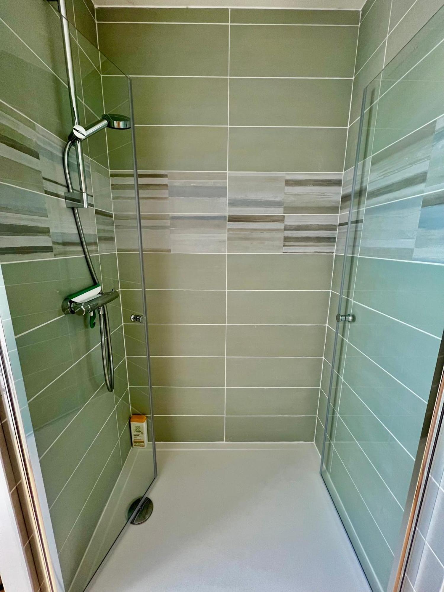 Appartement Les Sept Iles à Baden Extérieur photo